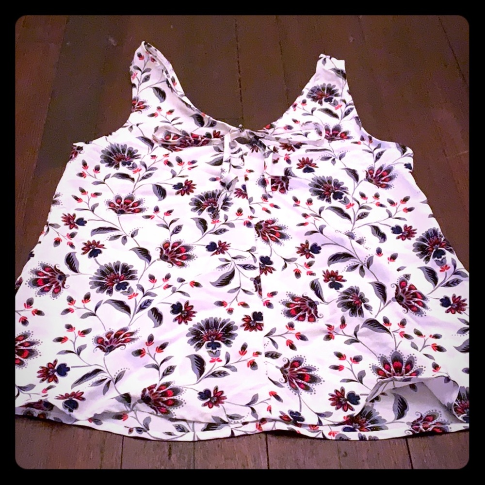 Like new dressy tank